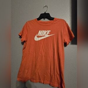 EUC Nike MEN'S SIZE LARGE ORANGE TEE